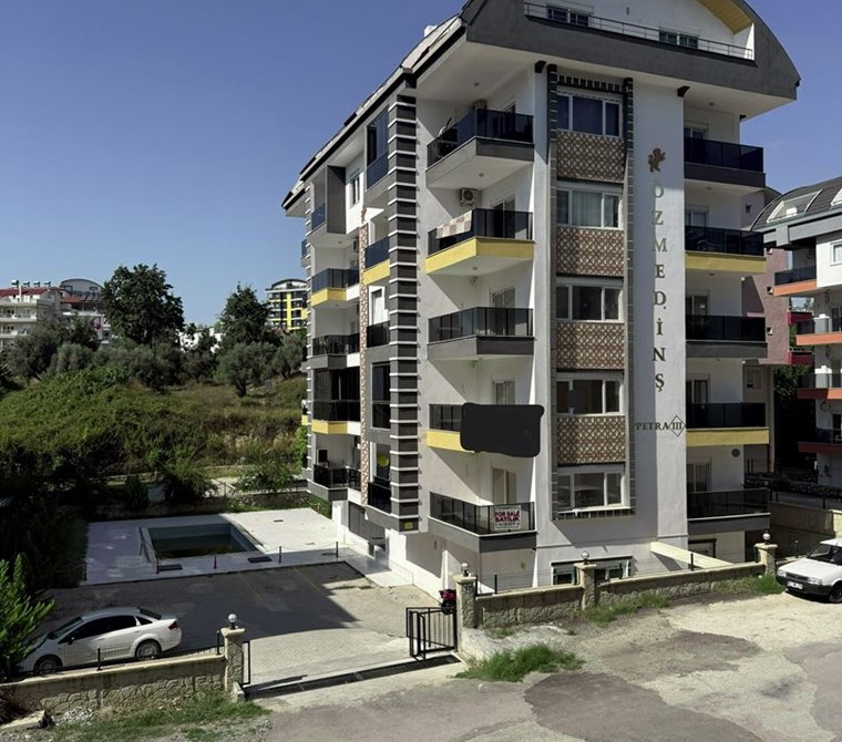  ALANYA AVSALLAR ÇARŞI MERKEZİNDE SATILIK 2+1 DAİRE + 45 M² BAĞIMSIZ BÖLÜM