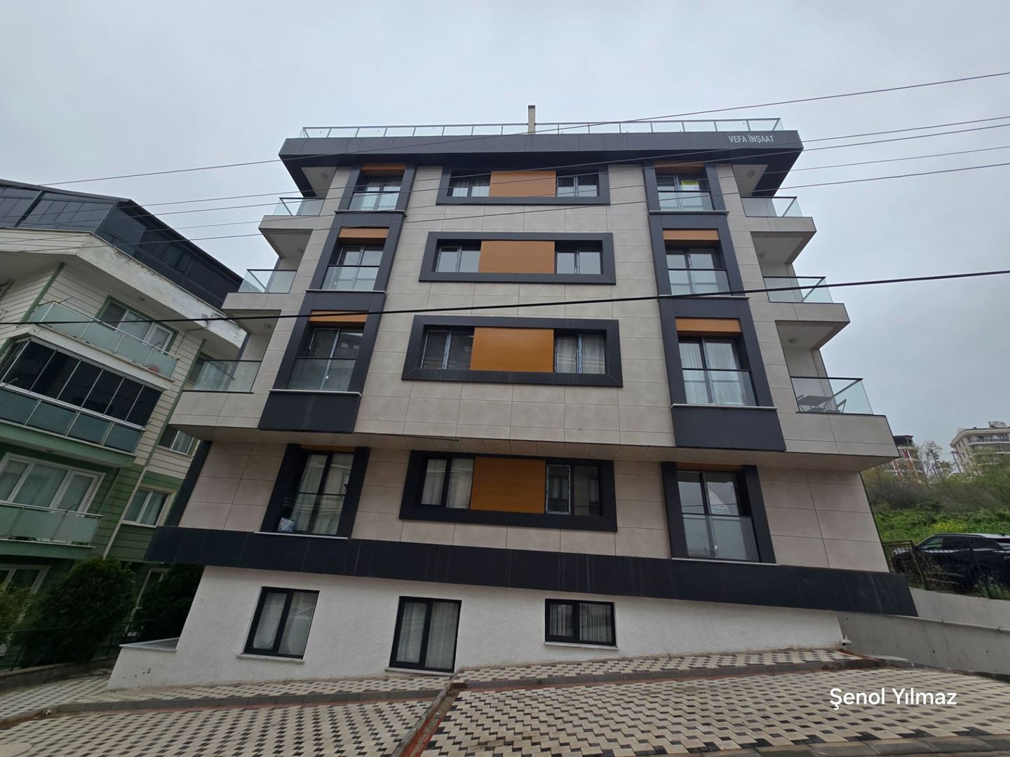 ŞENER GYD'DEN HUZUR DOLU KONUMDA SATILIK 3+1