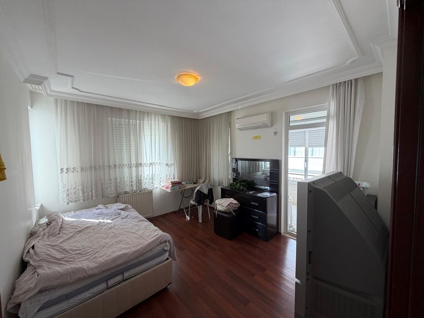 Property-photo