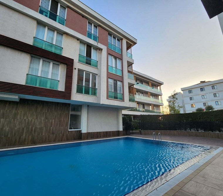 Kiralık 1+1 Daire CASAMİA Sitesi Havuzlu Otopark Güvenlik 24SAAT