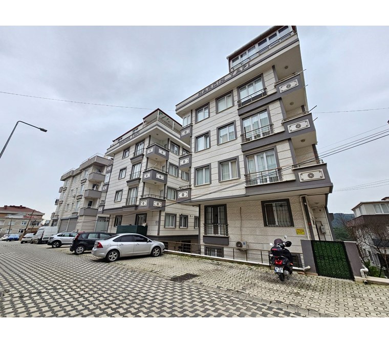 Sancaktepe Fatih Mahallesi Ortadağ Satılık 2+1 Yatırımlık Daire