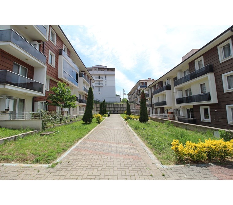 Üniversite Yolu Bağçeşme Mevkii Site İçinde Kiralık Daire