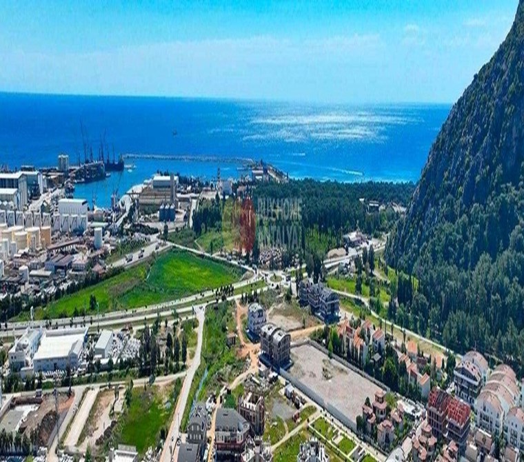 Antalya Konyaaltı'nda Kısa Dönem Kiraya Uygun Lüks Konutlar - Doğa ve Deniz Arasında Mükemmel Konum