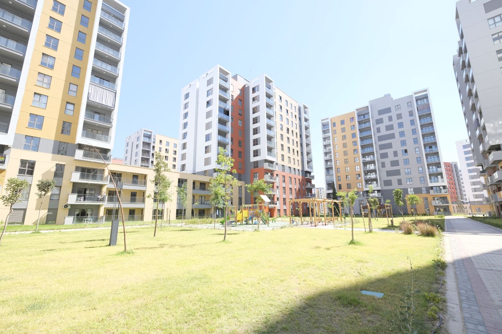 POYRAZ'DAN SURYAPI DA SATILIK 106m² YAKIN TESLİM 2.KAT DAİRE