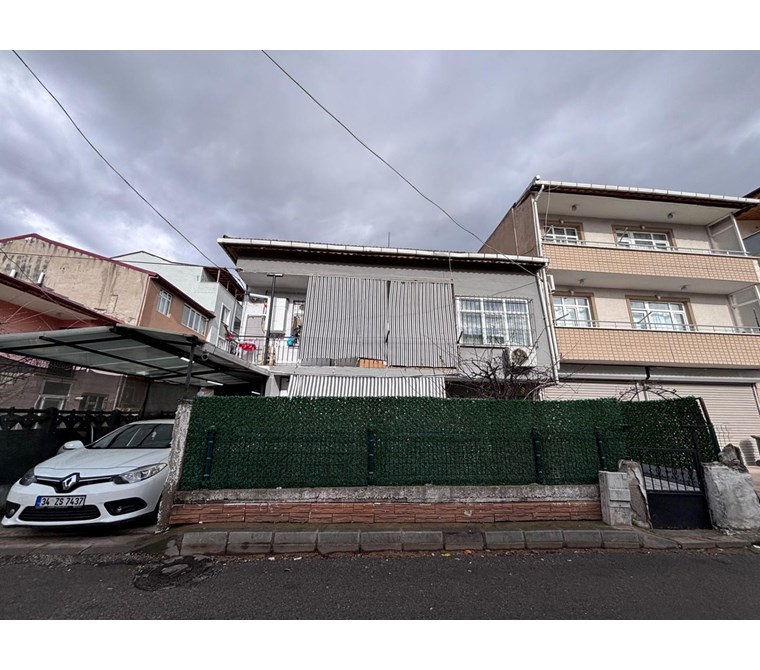 KÖRFEZ ÇAMLITEPE MAHALLESİ 2 KATLI BAHÇELİ SATILIK MÜSTAKİL BİNA