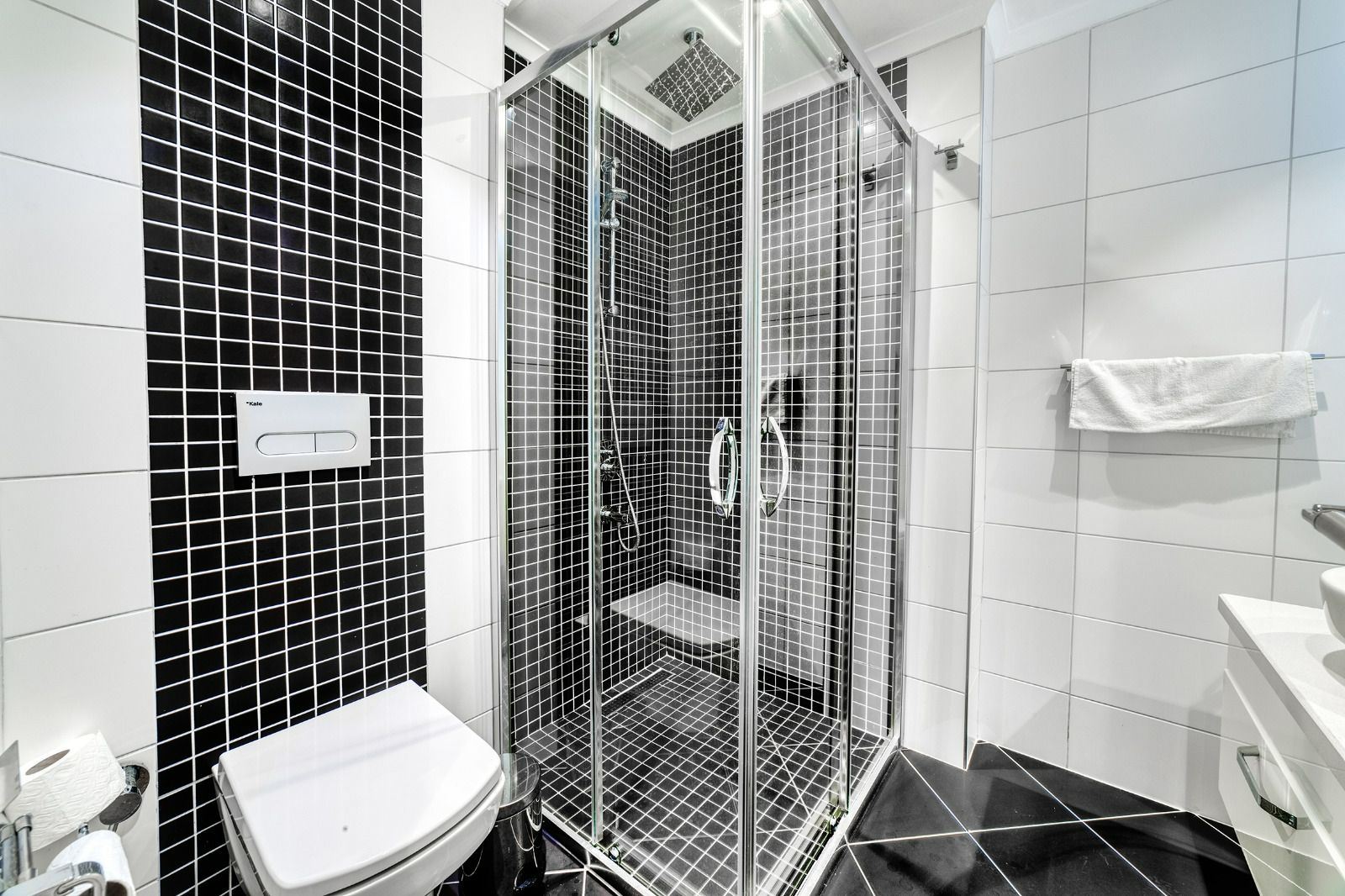 ULTRA-LUXURY FURNISHED 3+1 APARTMENT IN ALANYA CIKCILLI · 21 · Photos