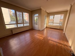 Feneryolu Minibüs Caddesi Kombili 3+1 Balkonlu Kiralık