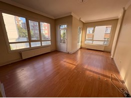 Feneryolu Minibüs Caddesi Kombili 3+1 Balkonlu Kiralık