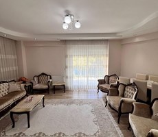 BAĞBAŞINDA 3+1 SATILIK PANJURLU AZ KULLANILMIŞ DAİRE