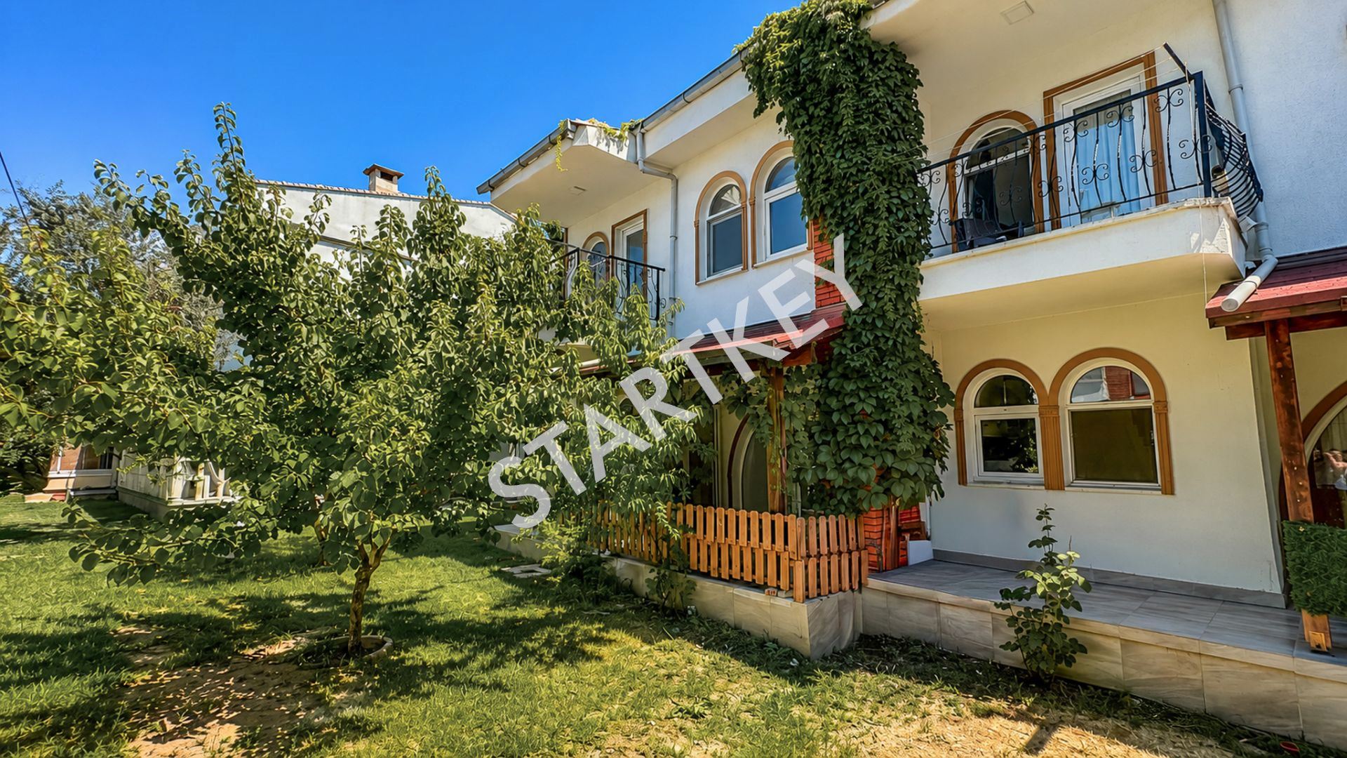 Property-photo