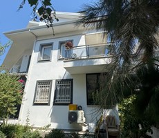 Fethiye Cami Mahallesi’nde 4+1 Geniş ve Ferah Daire – Konut Kredisine Uygun