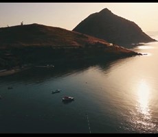 BODRUM AKYARLAR’DA ÖZEL PLAJLI PRESTİJLİ SİTEDE TAM DONANIMLI 3+1 VİLLA