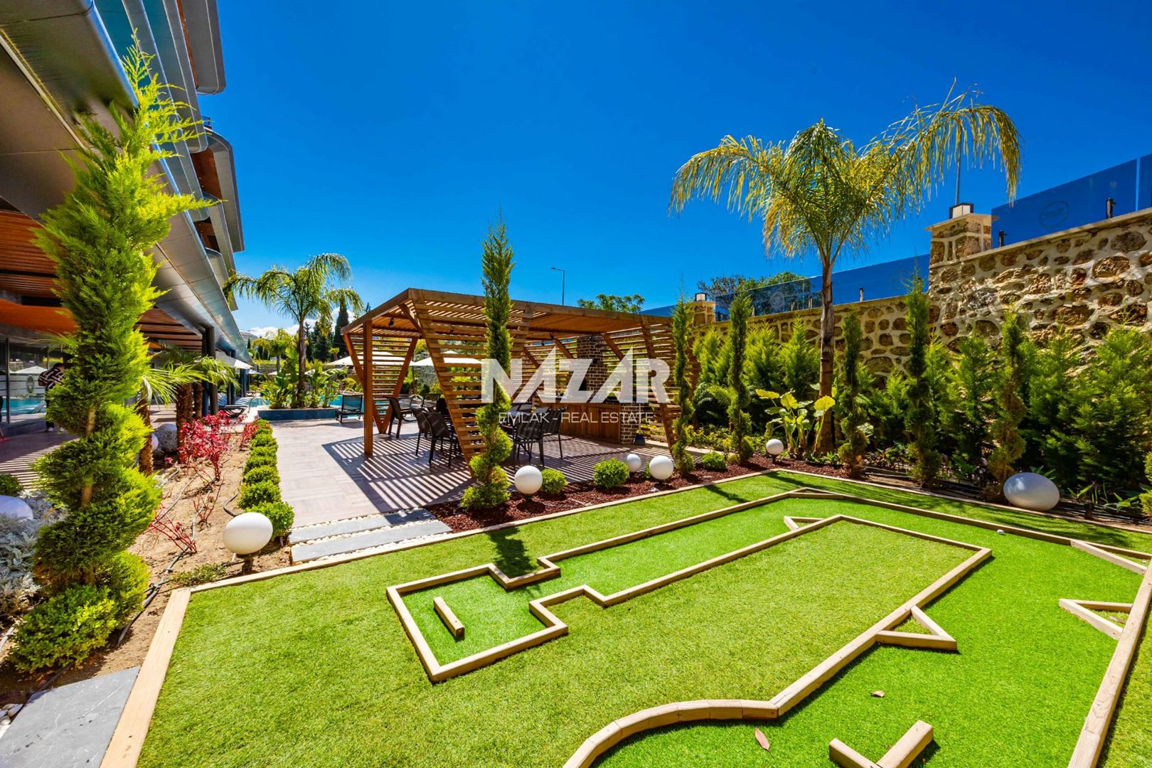 Alanya Büyükhasbahçe’de Satılık 5+1 Çatı Dubleks Daire