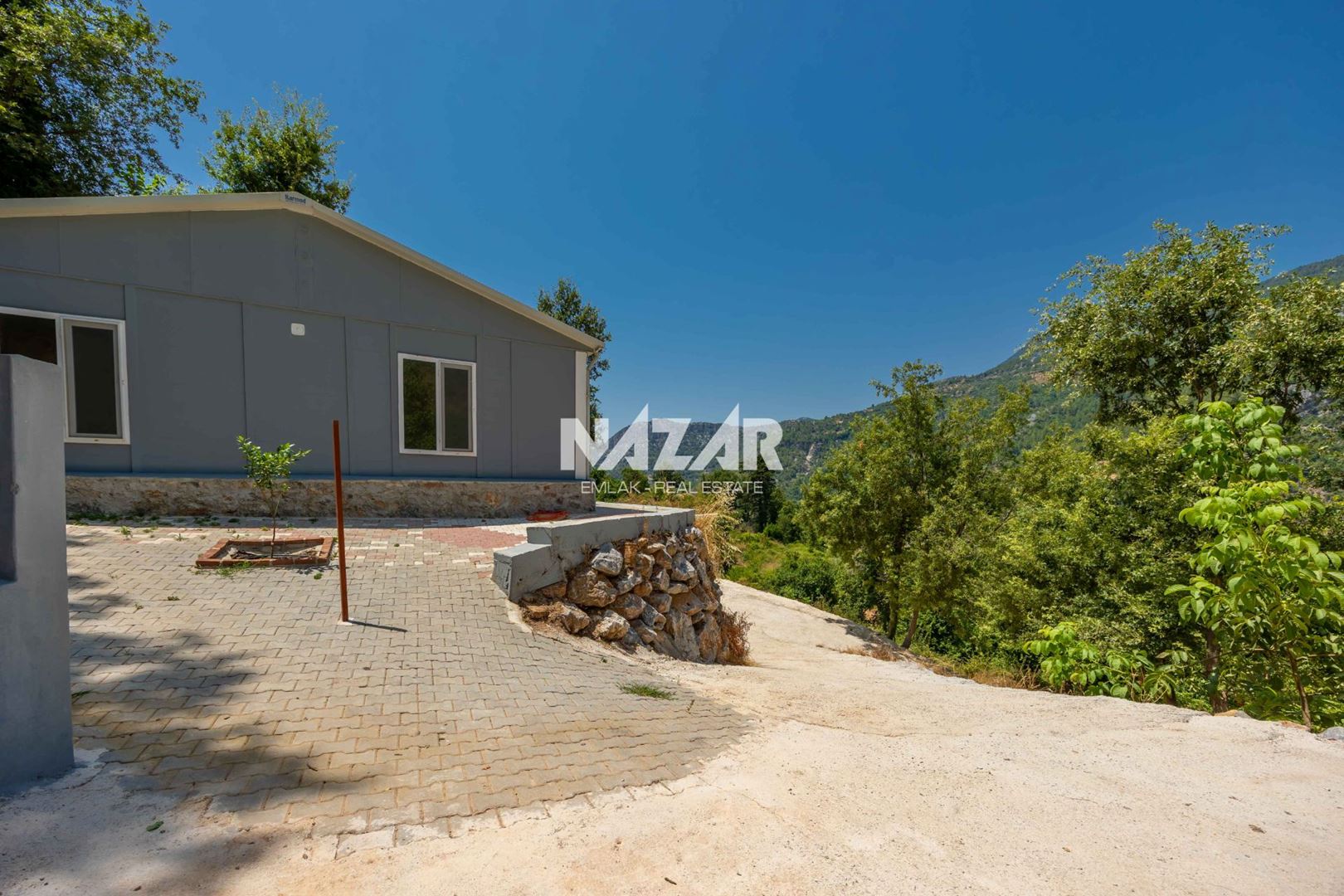 Property-photo
