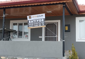 ALTIN EMLAK'TAN DENİZLİ SARAYKÖY TEMSİLCİLİĞİDENPAMUKKALE İLÇESİ AKÇAPINAR MAHALLESİNDE "SATILIK EV"