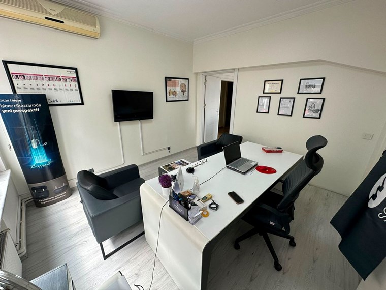 İŞ YERİNE UYGUN MİLLET CADDESİ'NDE YATIRIMLIK SATILIK DAİRE