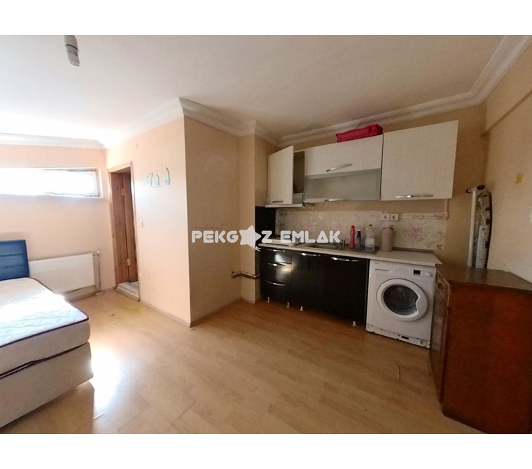 AYŞEKADIN'DA KİRALIK ABONELİKLERİ AÇIK 1+1 TERAS KAT EŞYALI DAİRE