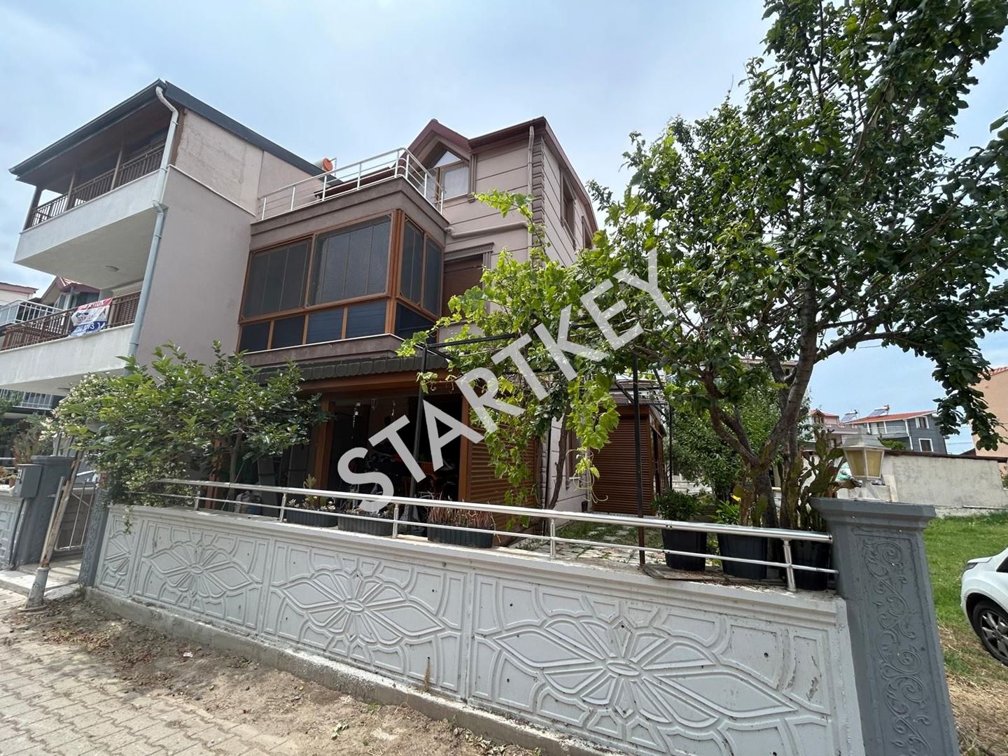 Property-photo
