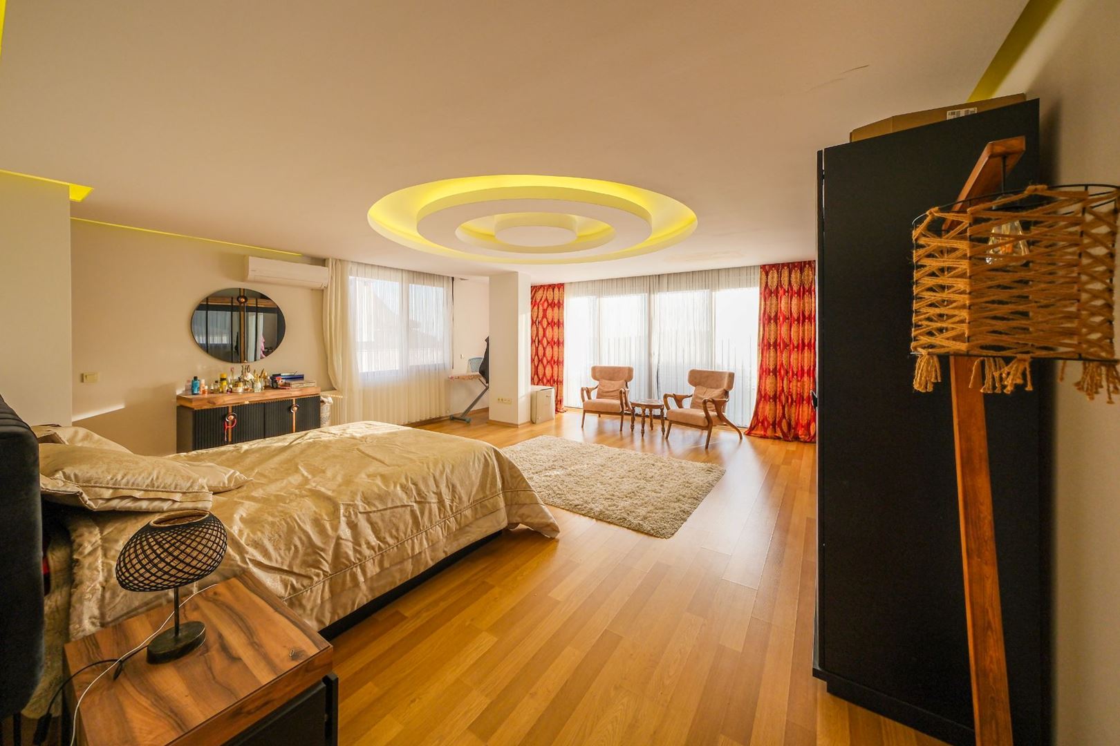 Property-photo