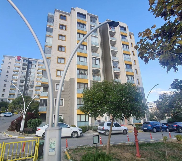İZMİT AKÇAKENT 1 SİT. DENİZ MANZARALI 4+1 BOŞ SATILIK DAİRE