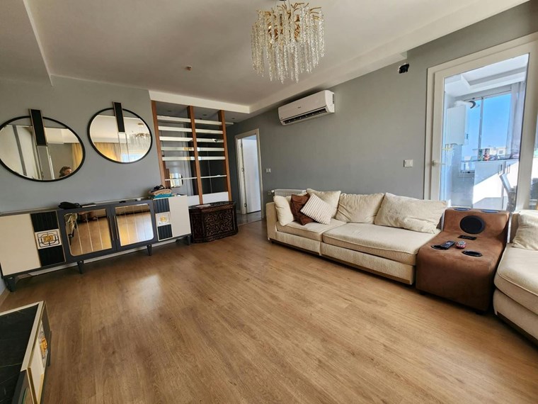 ESRA AKKAYADAN SOSYAL DONATILI SİTEİÇERİSİNDE 3+1 SATILIK DAİRE