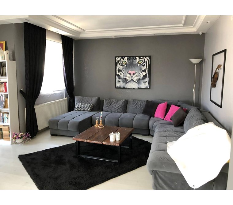 GİRNE CADDESİNE YAKIN 3+1 EŞYALI KİRALIK DAİRE