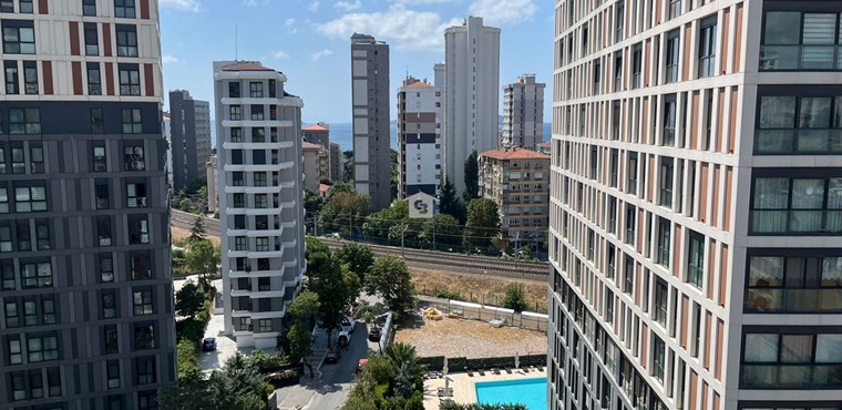 Bostancıda sıfır binada 4+2 satılık dubleks daire.
