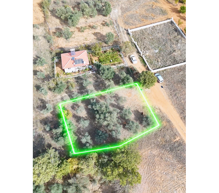 Yerkesik'te 50 m2 yayla imarlı merkezi konumda satılık arazi