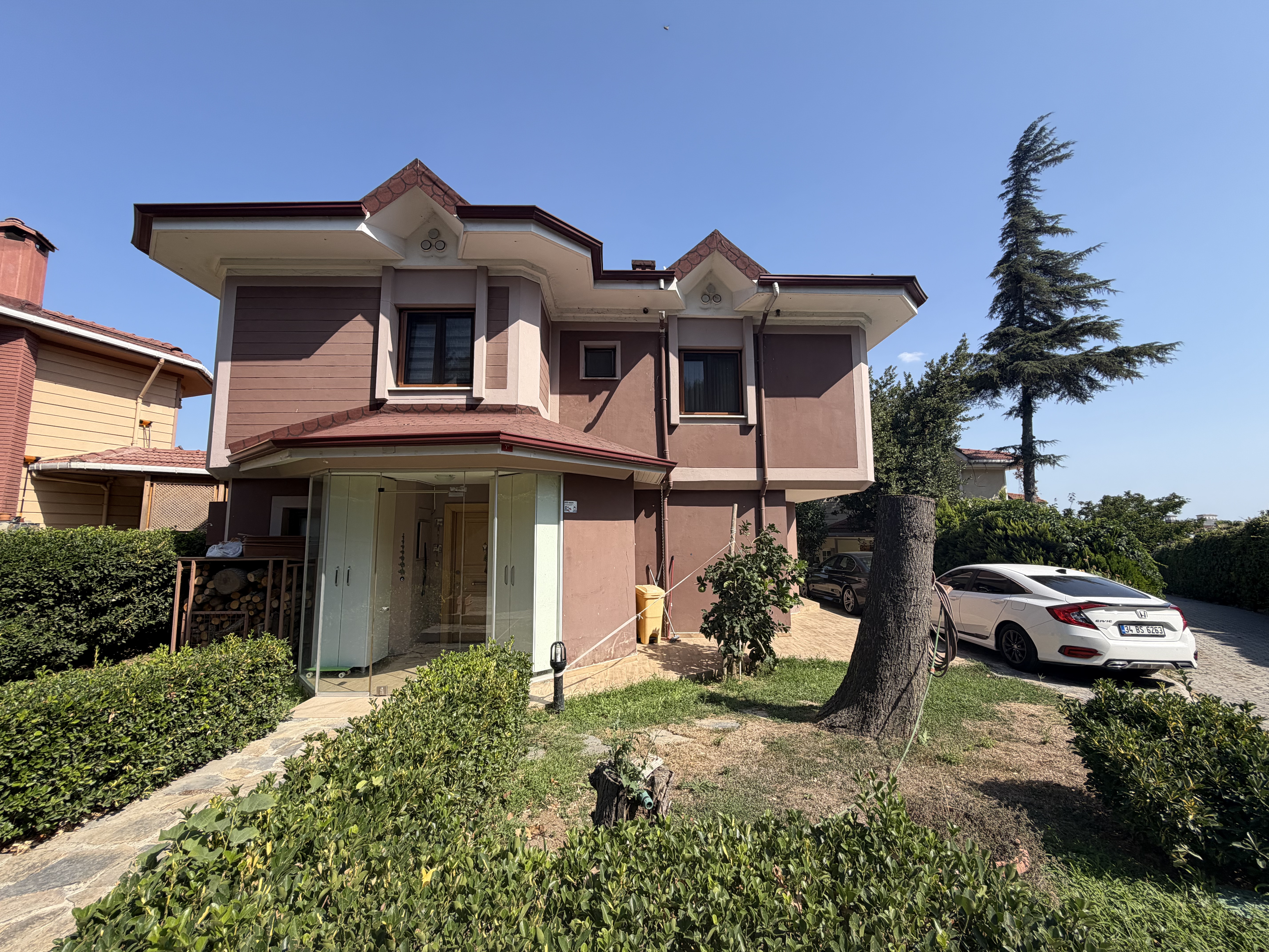 Property-photo