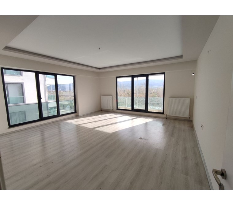 ÇANAKKALE MERKEZ TEKZEN BÖLGESİNDE KİRALIK GENİŞ 3+1 DAİRE