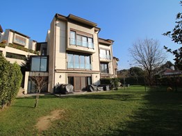 Kemer Koru Evleri En Özel Konumda Dekorasyonlu Villa