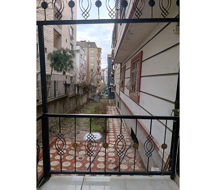 EMLAK 72'DEN ÇAMLITEPE MAHALLESİNDE 4+1 SATILIK DAİRE