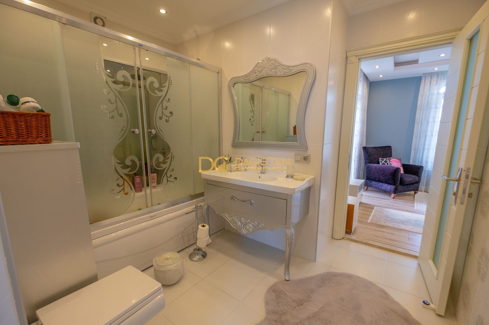 Property-photo