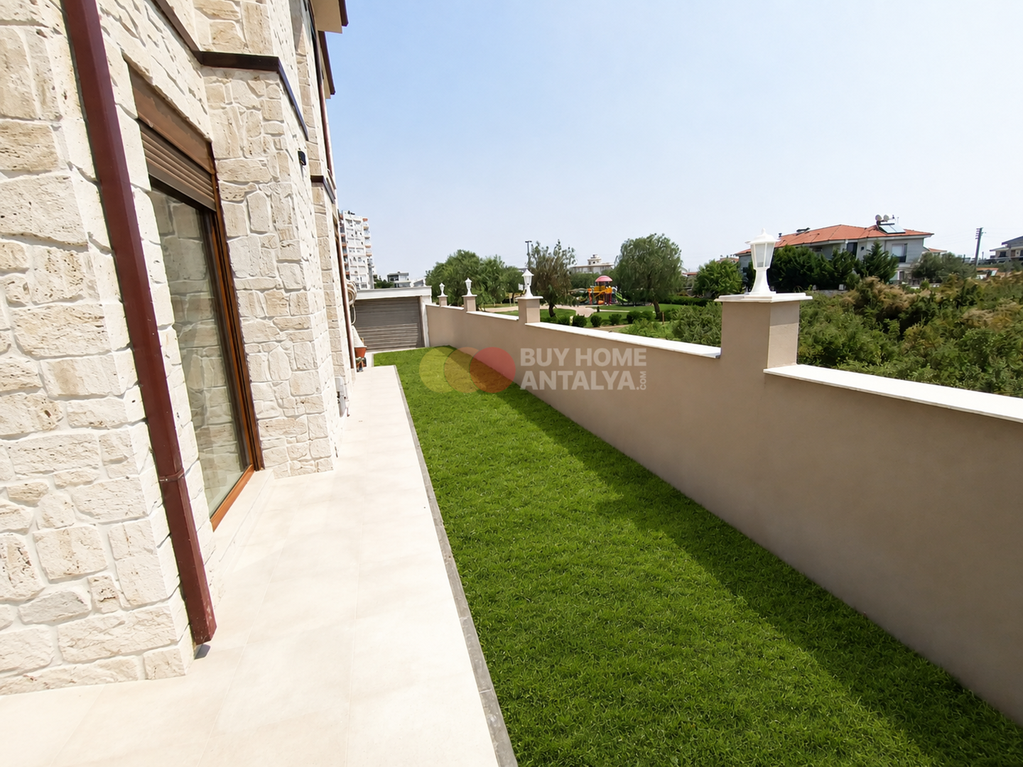 Property-photo