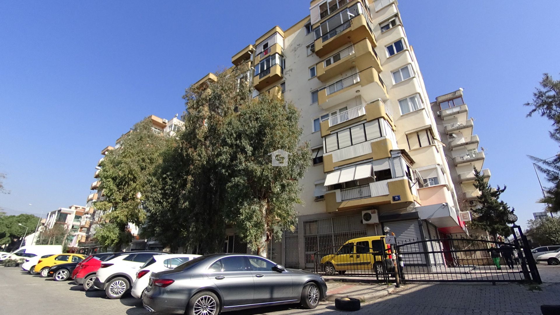 Property-photo