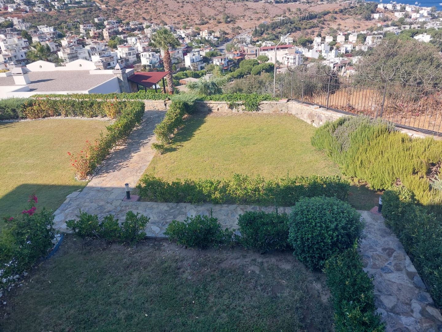 Property-photo