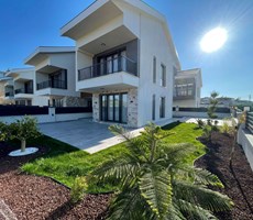 📍DİDİM ALTINKUM MAHALLESİNDE,BİTİŞİK NİZAM MÜSTAKİL GİRİŞLİ,AKILLI SİSTEM MÜSTAKİL HAVUZLU VİLLALAR