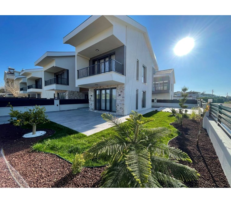 📍DİDİM ALTINKUM MAHALLESİNDE,BİTİŞİK NİZAM MÜSTAKİL GİRİŞLİ,AKILLI SİSTEM MÜSTAKİL HAVUZLU VİLLALAR