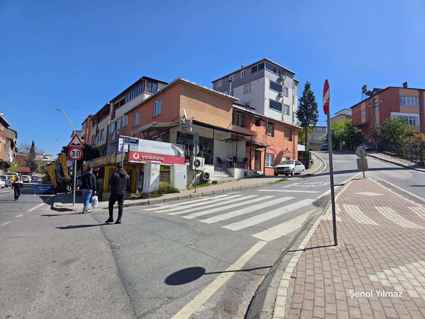 ŞENER GYD'DEN SELİMPAŞA VE ANKARA CADDESİ KAVŞAĞINDA SATILIK BİNA