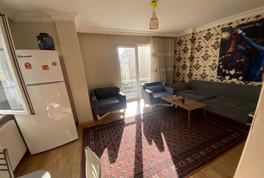 ESİNTİ'DEN YEDİTEPE ÜNİV. YAKINI ARA KAT 1+1 DAİRE