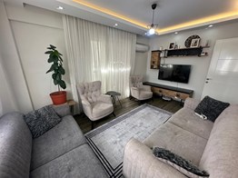 GÜMÜŞÇAYDA 2+1 SIFIR AYARINDA KAYMAKAMLIĞA YAKIN 4 YILLIK DAİRE
