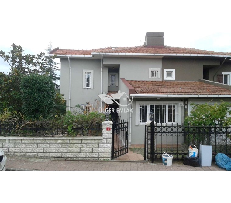 Ülger'den Uskumruköy Arıköy'de Kiralık Triplex Villa
