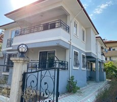cumhuriyet mah satılık 3+1 geniş daire SATILIK