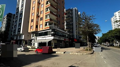 KENAN EVREN BULV. ÜZERİ HASARSIZ HER KAT TEK DAİRE SATILIK 3+1