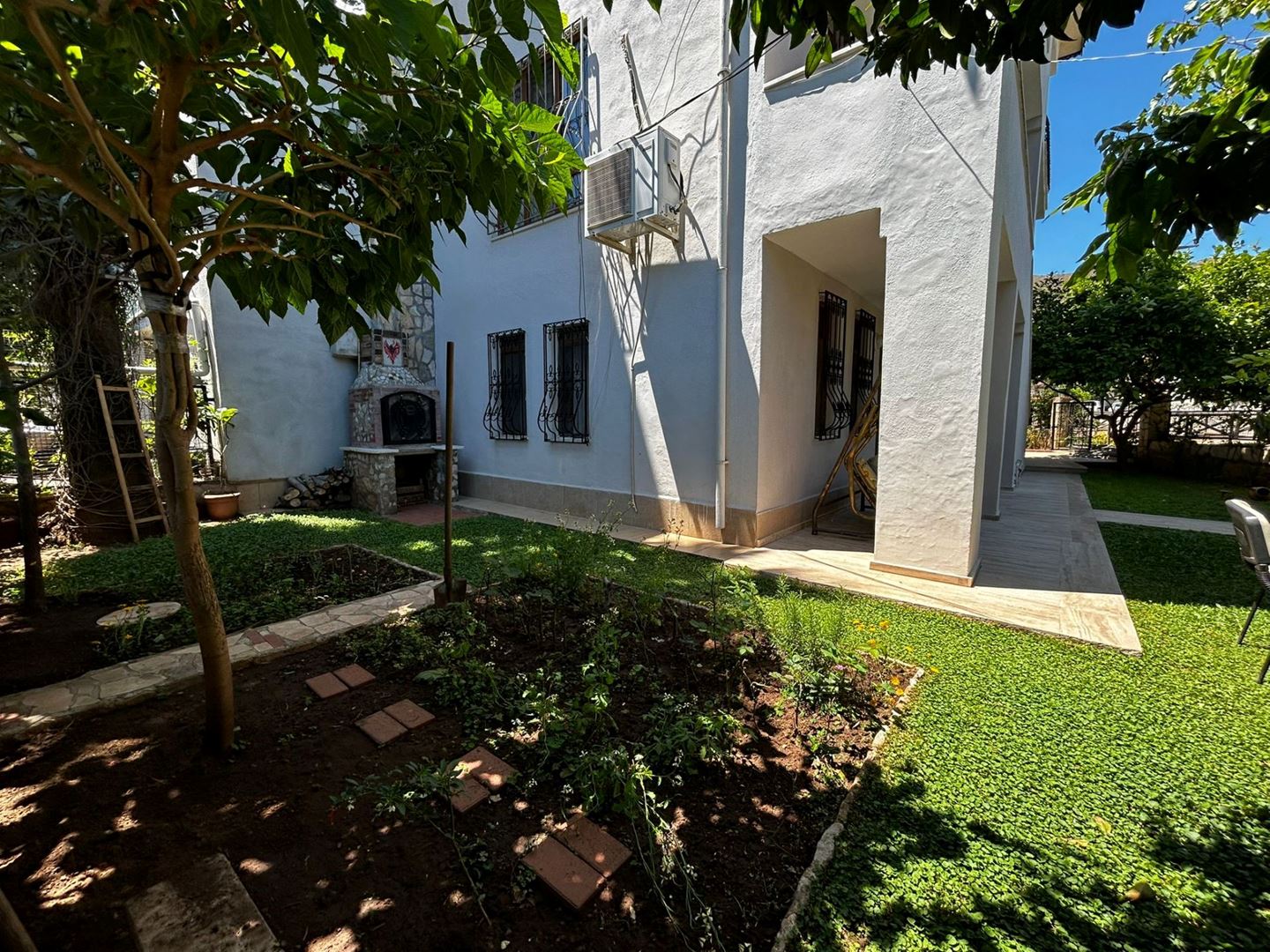 Property-photo