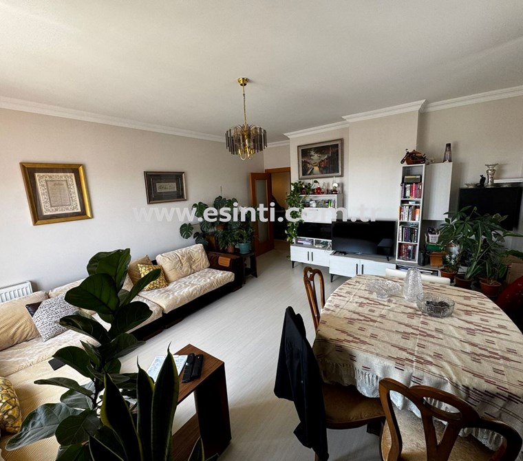 Ataşehir'de Deniz ve Doğa Manzaralı 3+1 Daire (100m² Net)