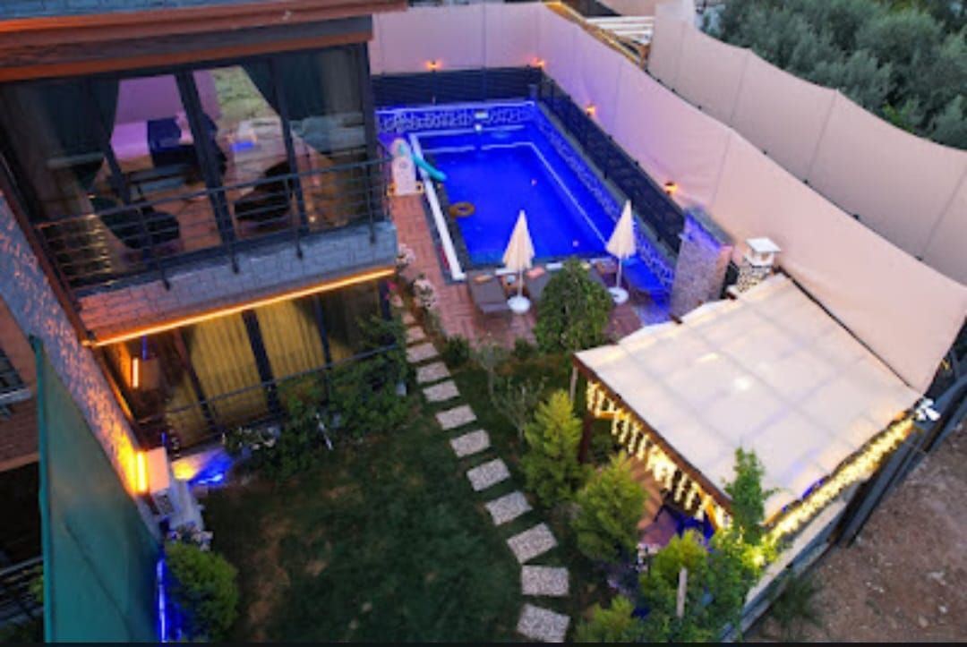 Property-photo