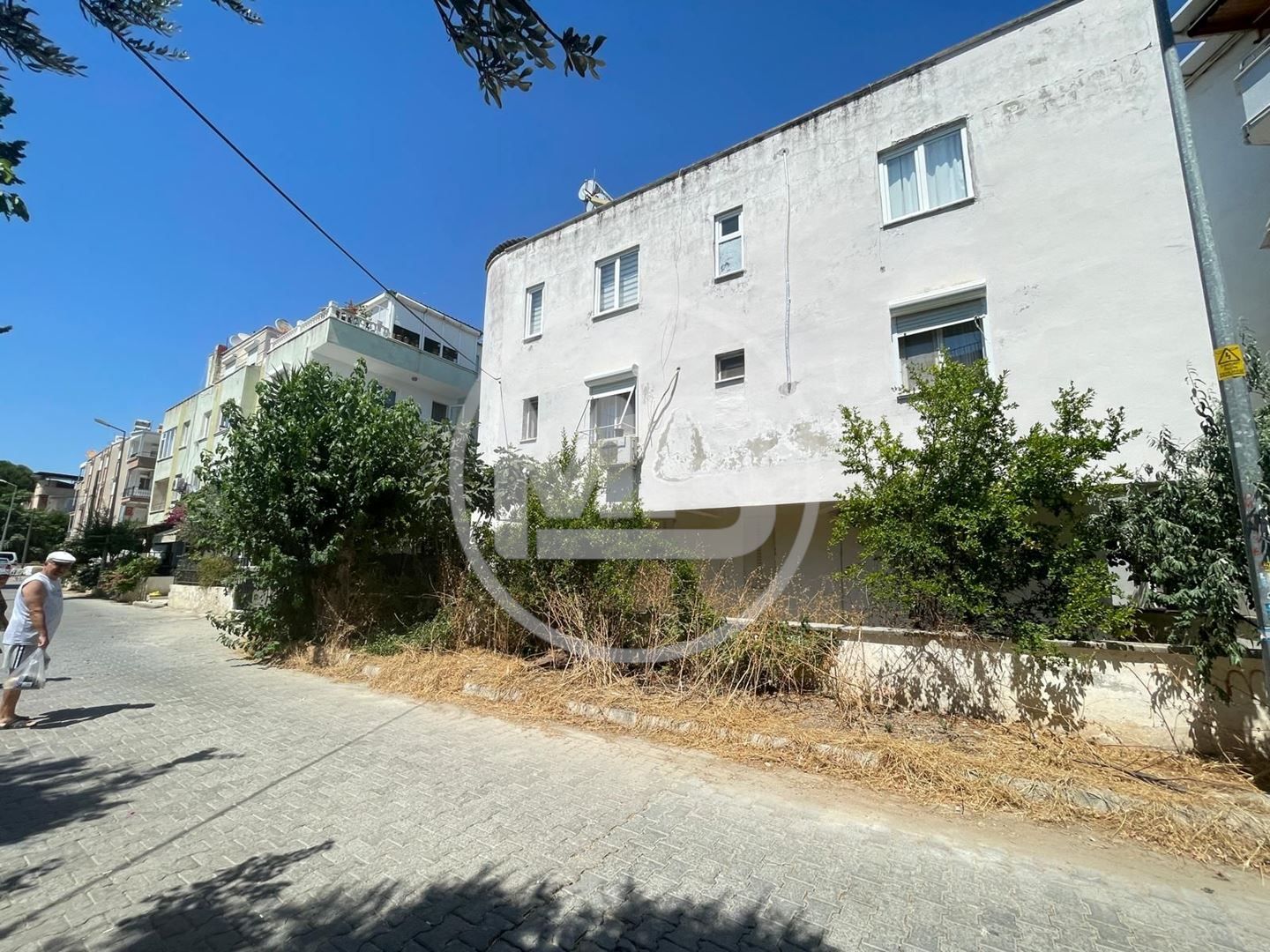 Property-photo