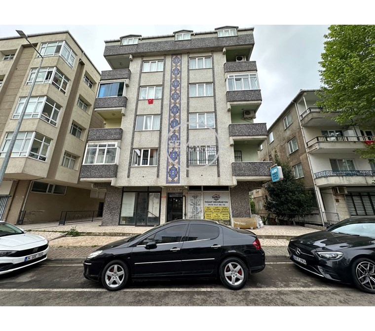KARTAL SAHİLE VE MARMARAYA ÇOK YAKIN 3+1 SATILIK DAİRE