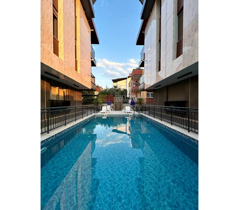  Only 400 m from Antalya Konyaaltı Beach. 3-Bedroom Furnished Luxury Duplex Apartments for Sale 